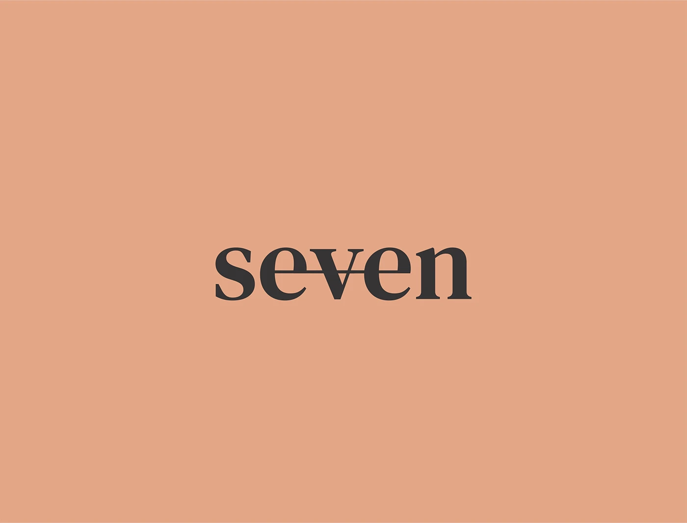 Seven — identidade visual e aplicações