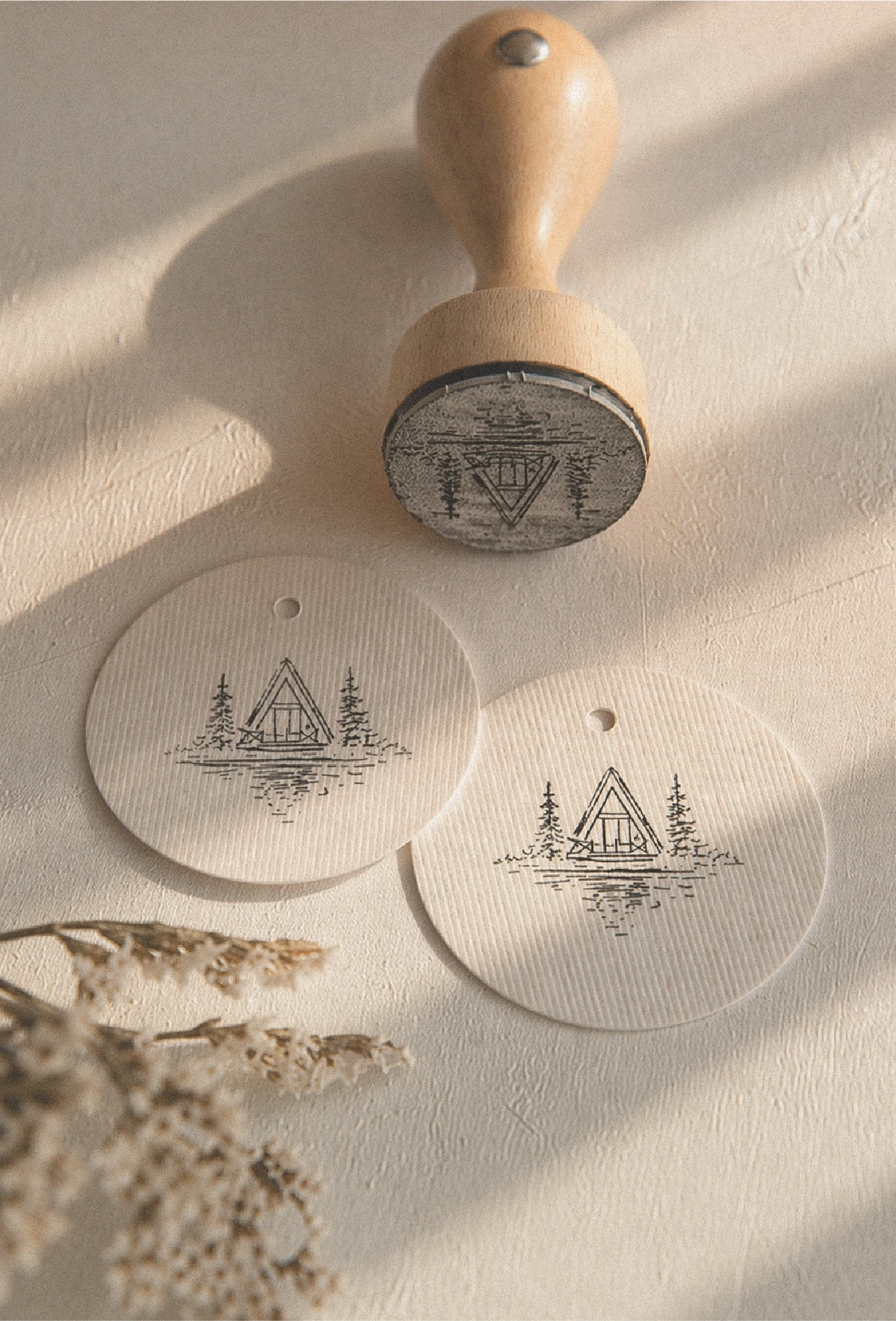 Lago Encantado — identidade visual, 11.1